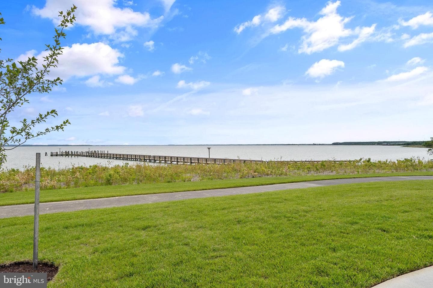 259 Redstart Drive photo 33