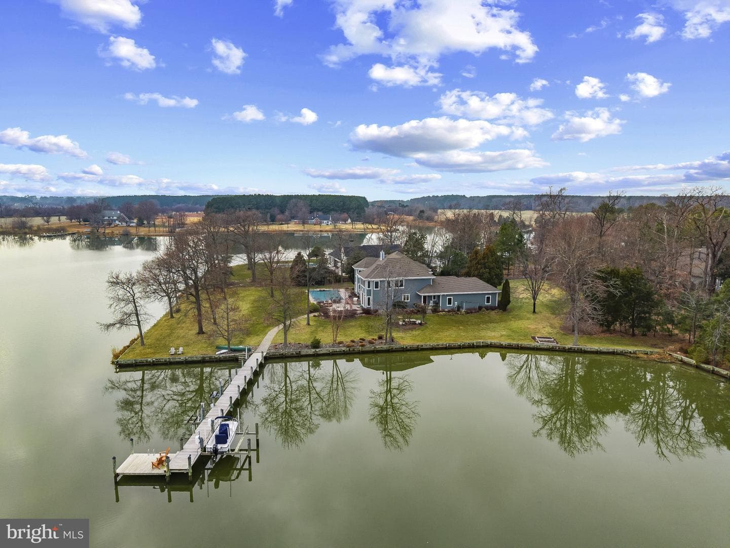 137 Tanners Point Drive photo 4