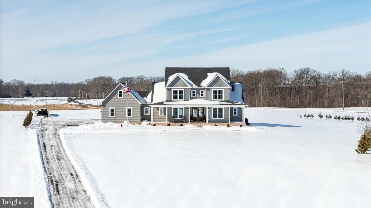 114 Piper Court photo 2