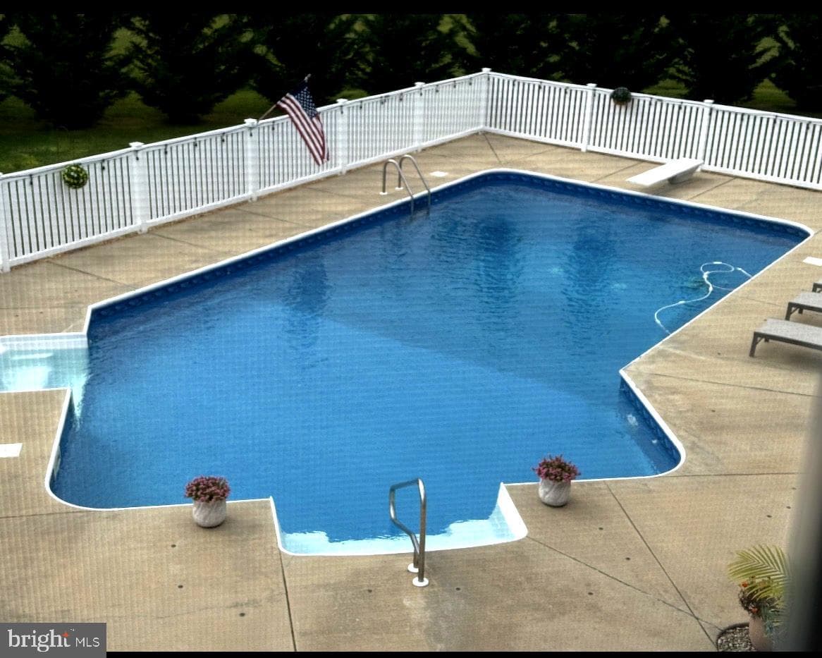 115 Cedar Road photo 57