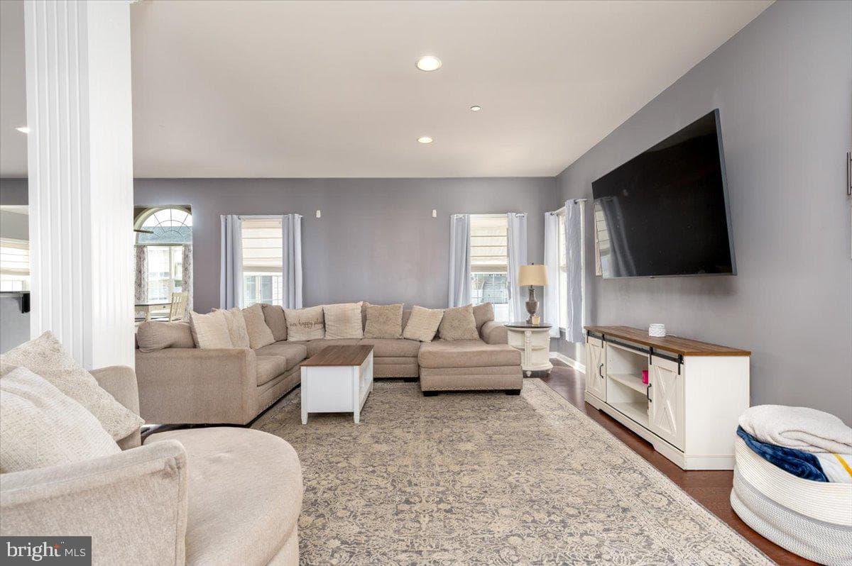 138 Cool Meadow Drive photo 8