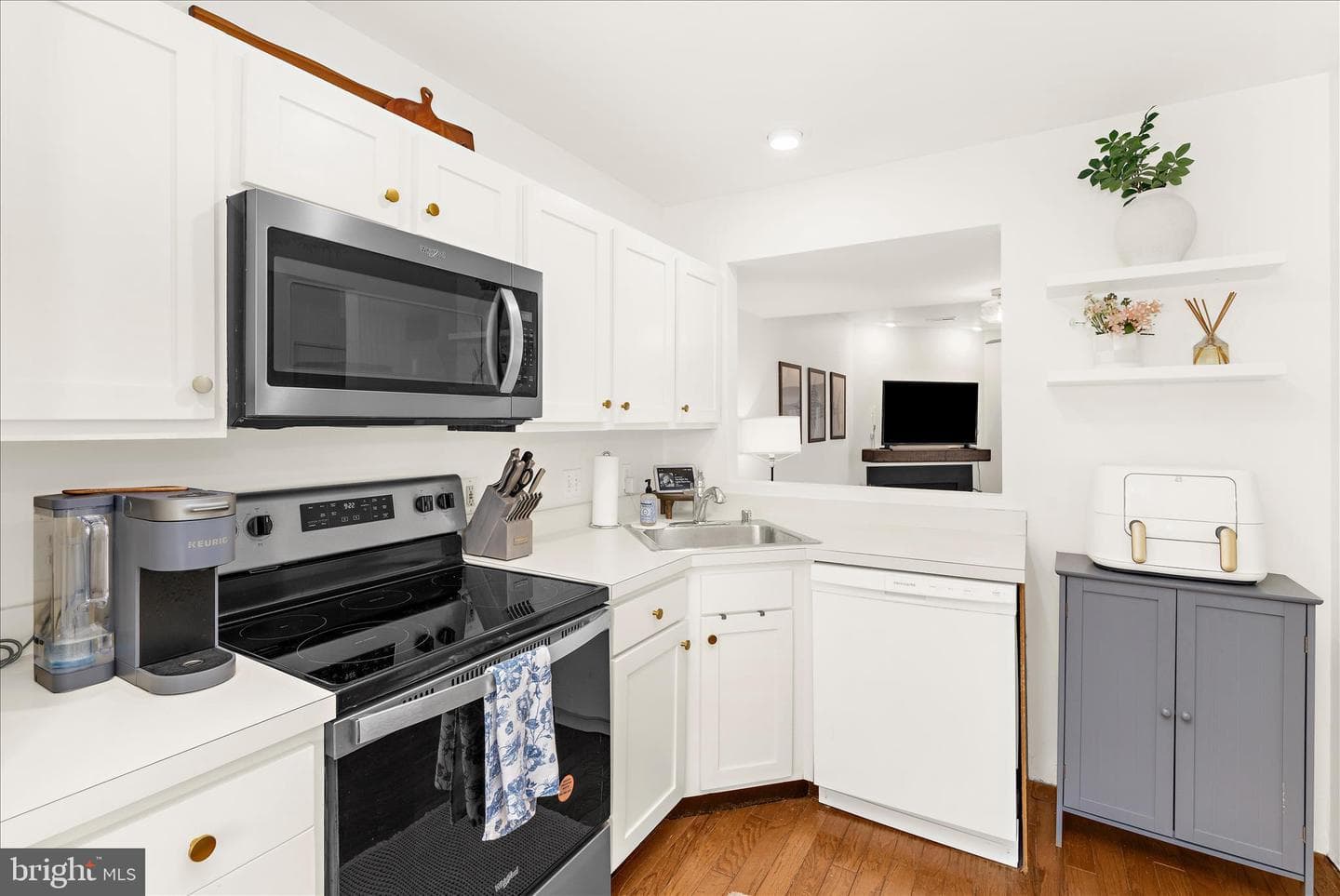1305 Marion Quimby Drive photo 8