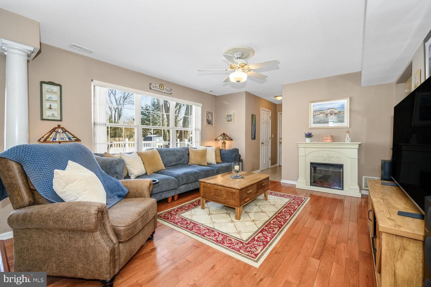 808 Cloverfields Drive photo 11