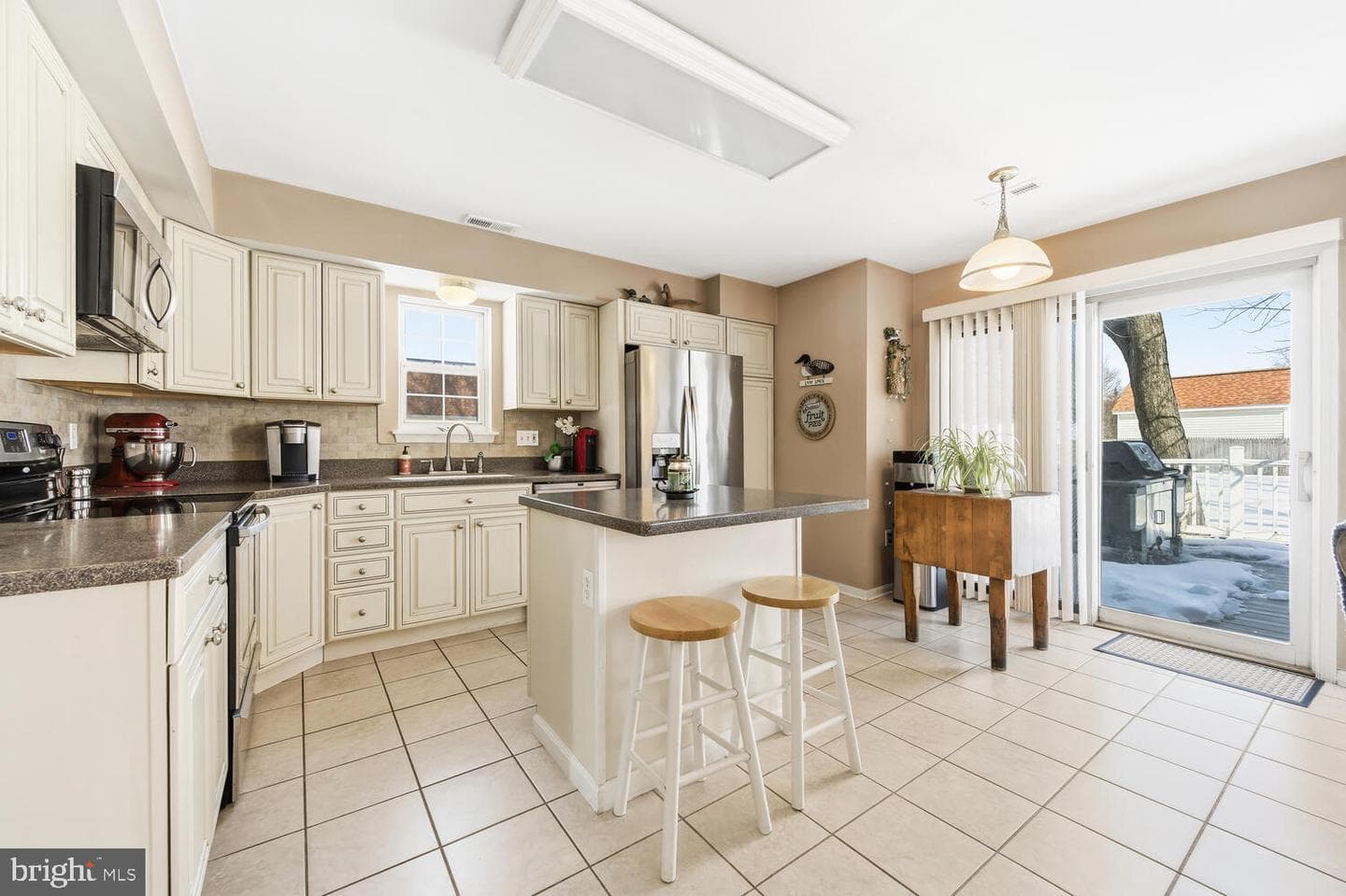 808 Cloverfields Drive photo 13