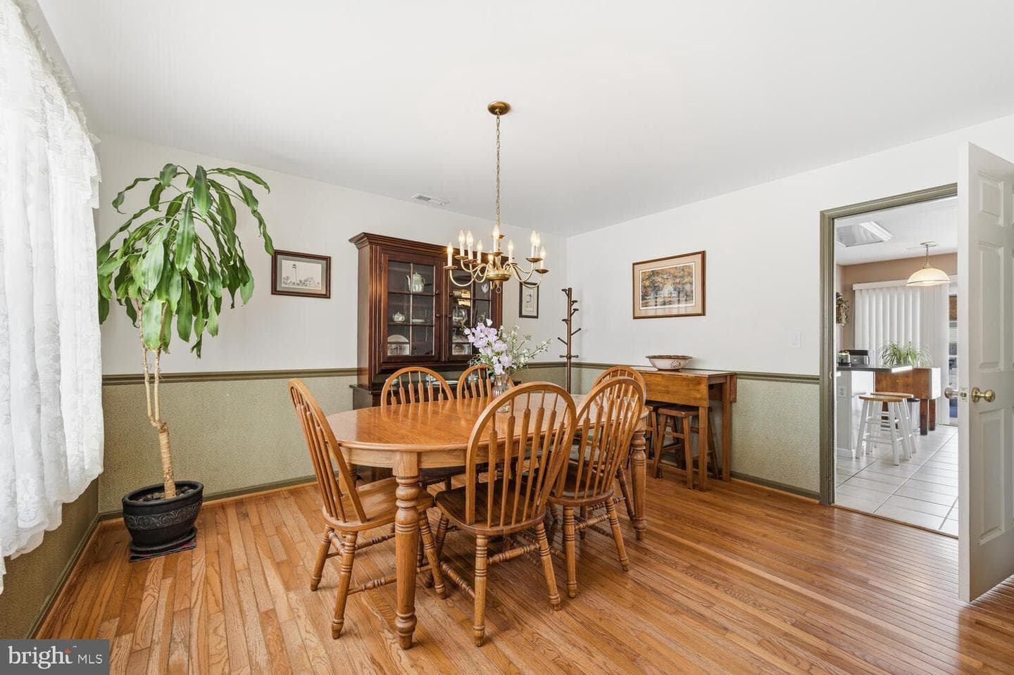 808 Cloverfields Drive photo 6