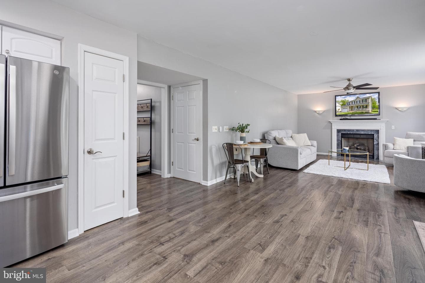 421 Victoria Way photo 18