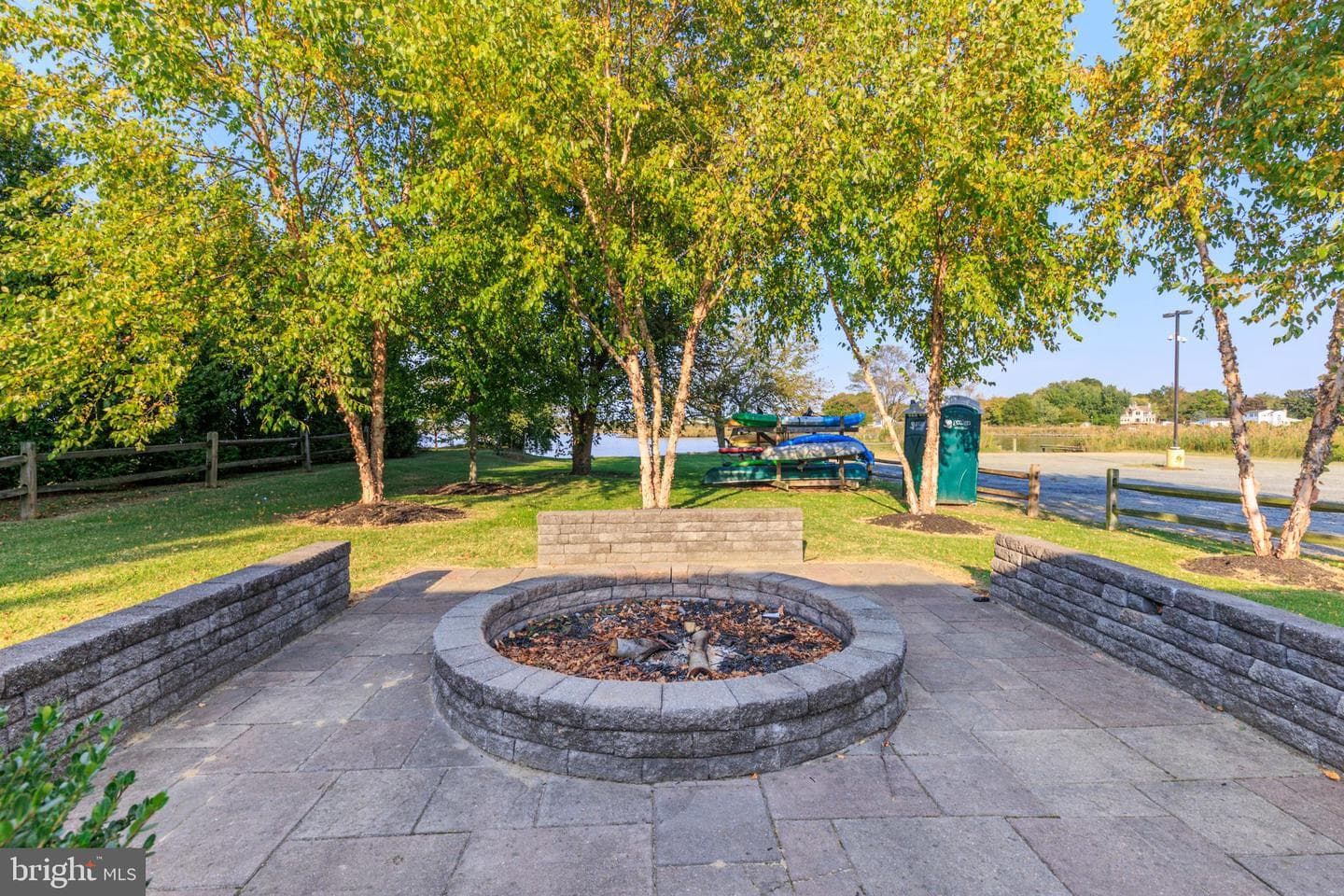 421 Victoria Way photo 47