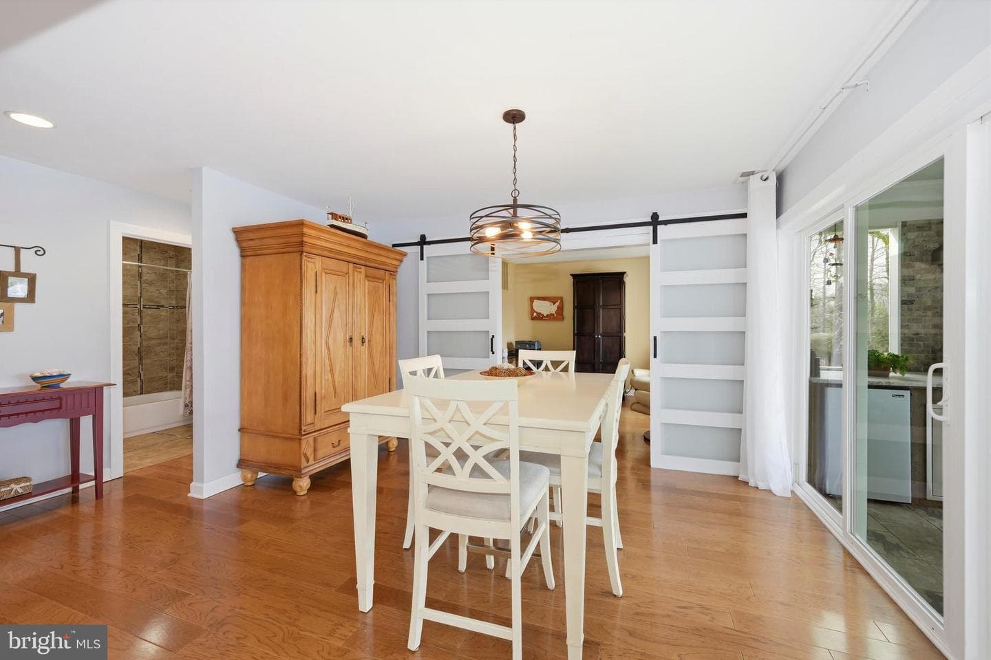 108 Holly Court photo 24