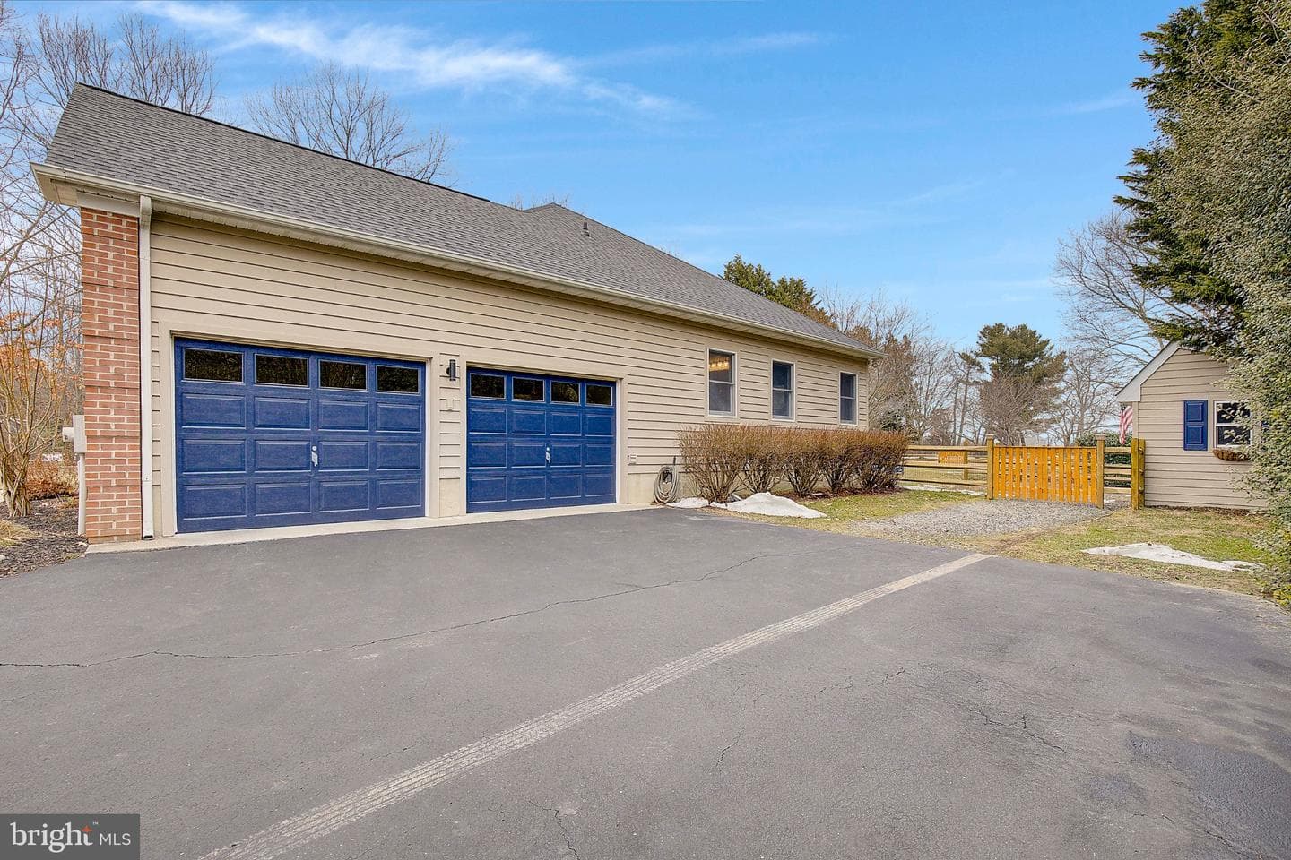 19 Prospect Bay Drive W photo 22