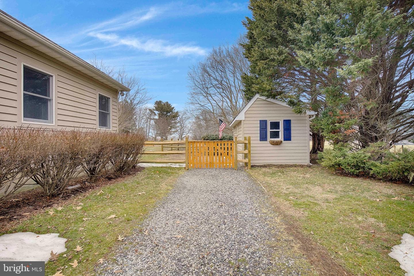 19 Prospect Bay Drive W photo 76