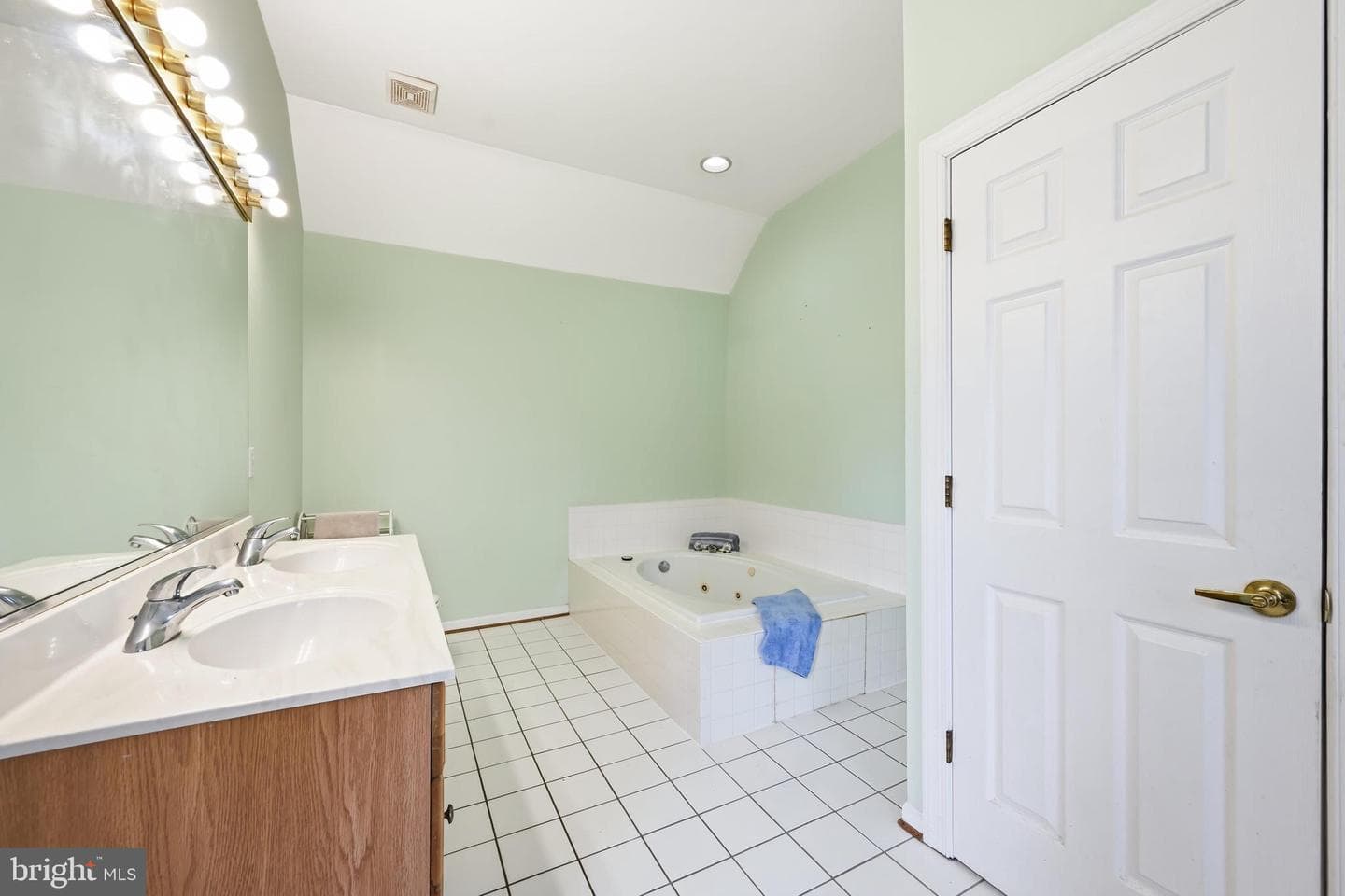 1150 Little Creek Road photo 23