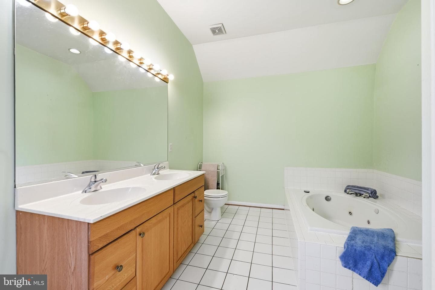 1150 Little Creek Road photo 24