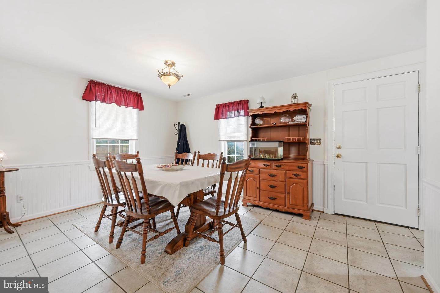 1150 Little Creek Road photo 7