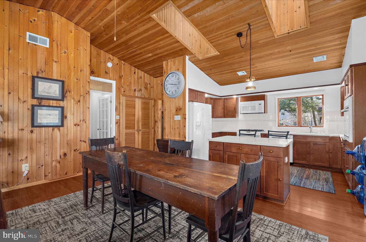 110 Dogwood Court photo 3