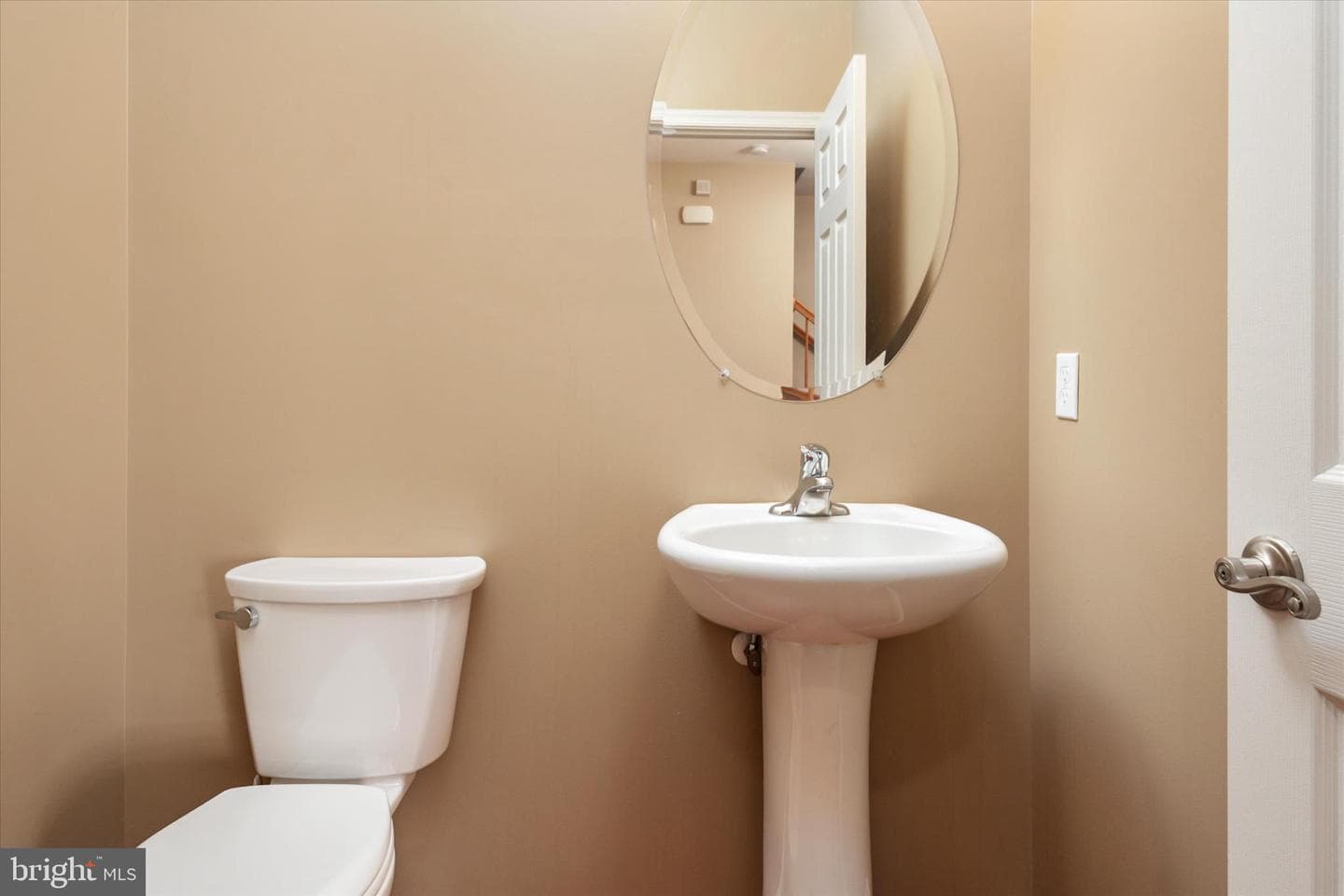 111 Keenan Way photo 10
