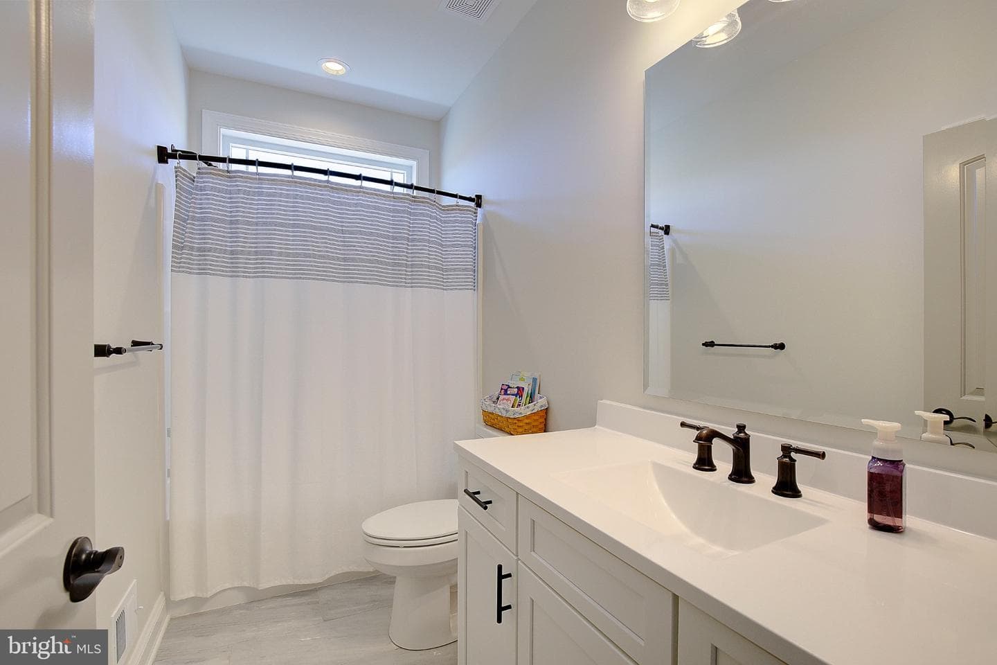 481 Eagle Manor Dr photo 25