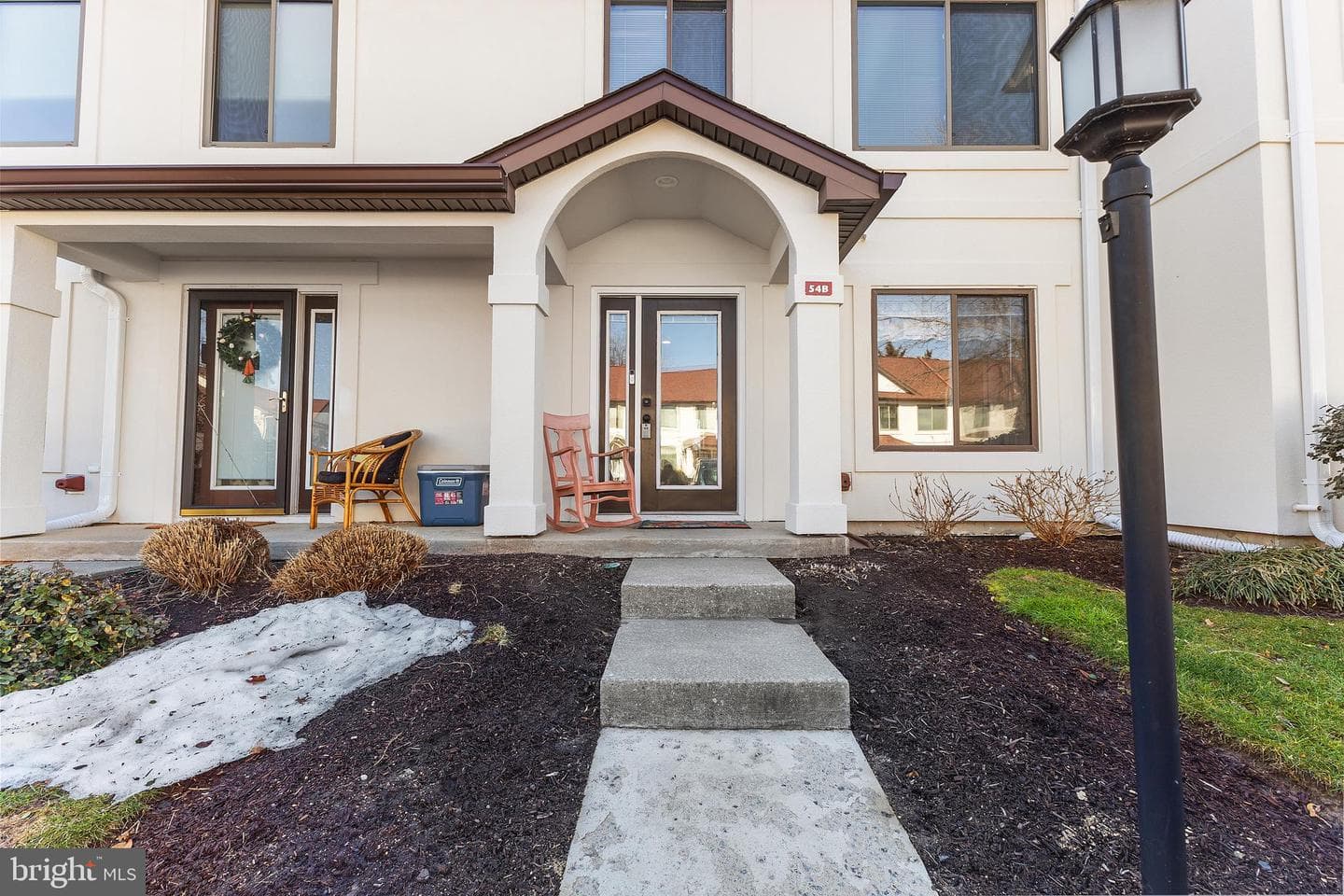 54 Queen Caroline Court photo 2