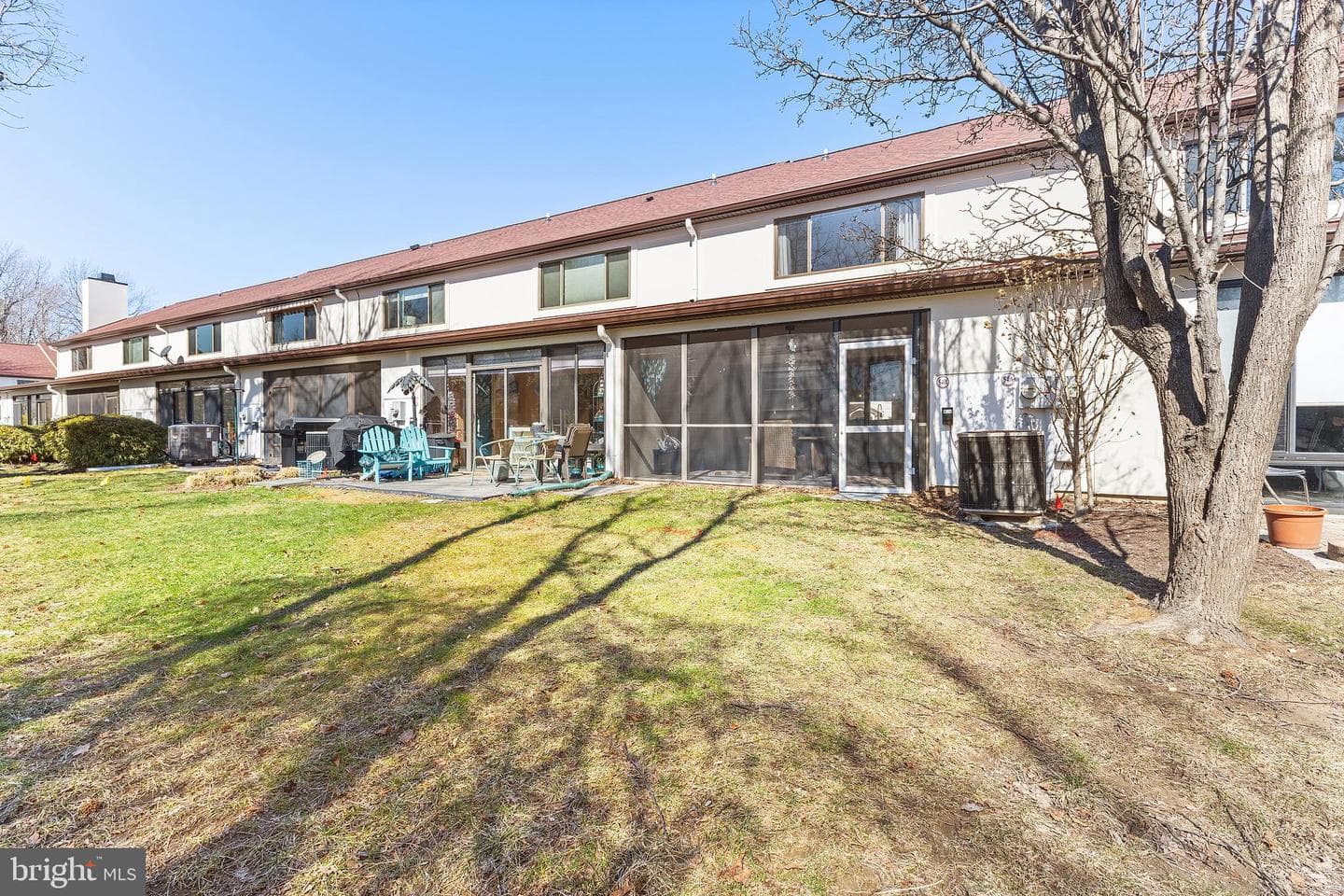 54 Queen Caroline Court photo 39