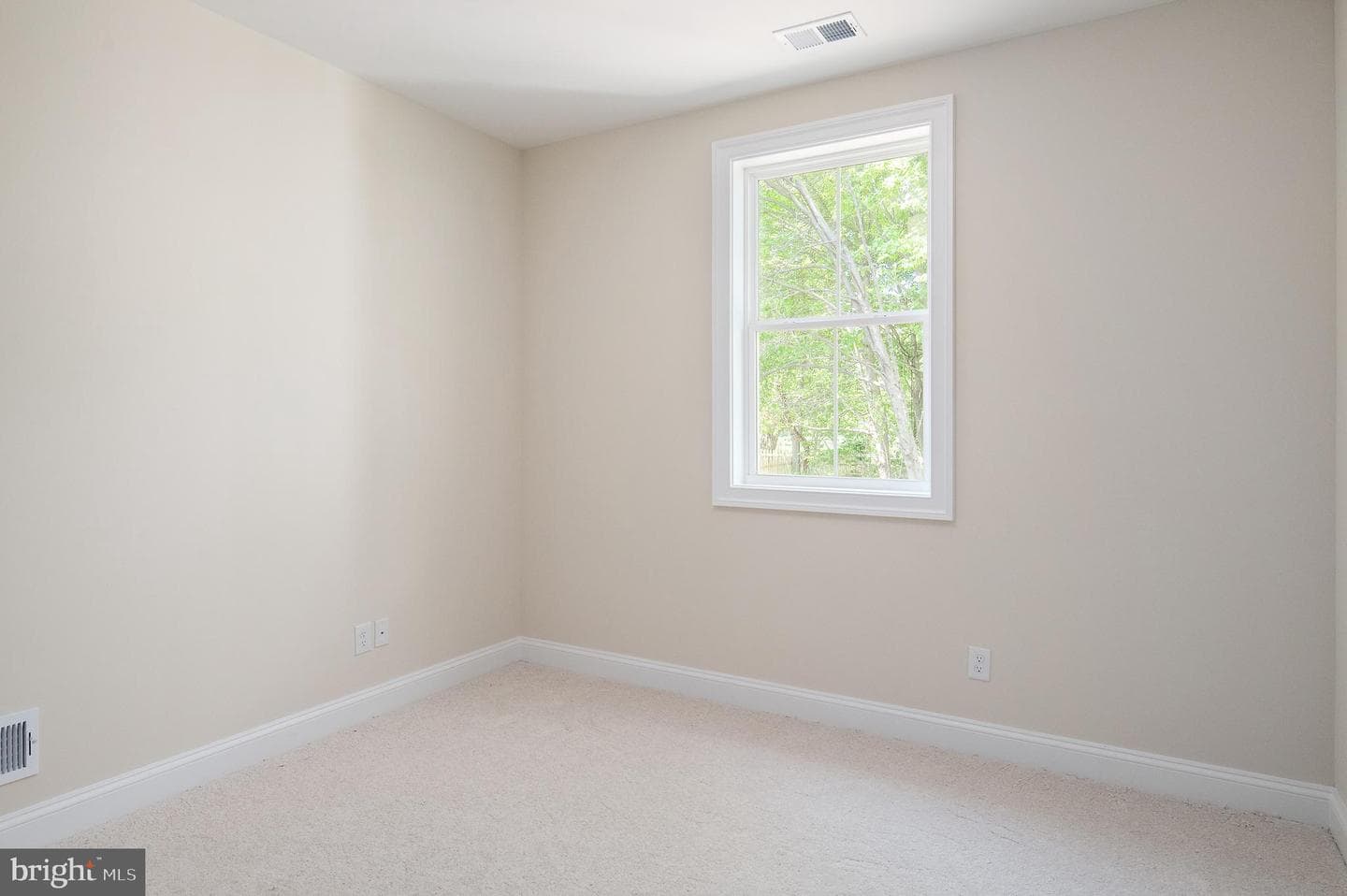 410 5 Farms Drive photo 47