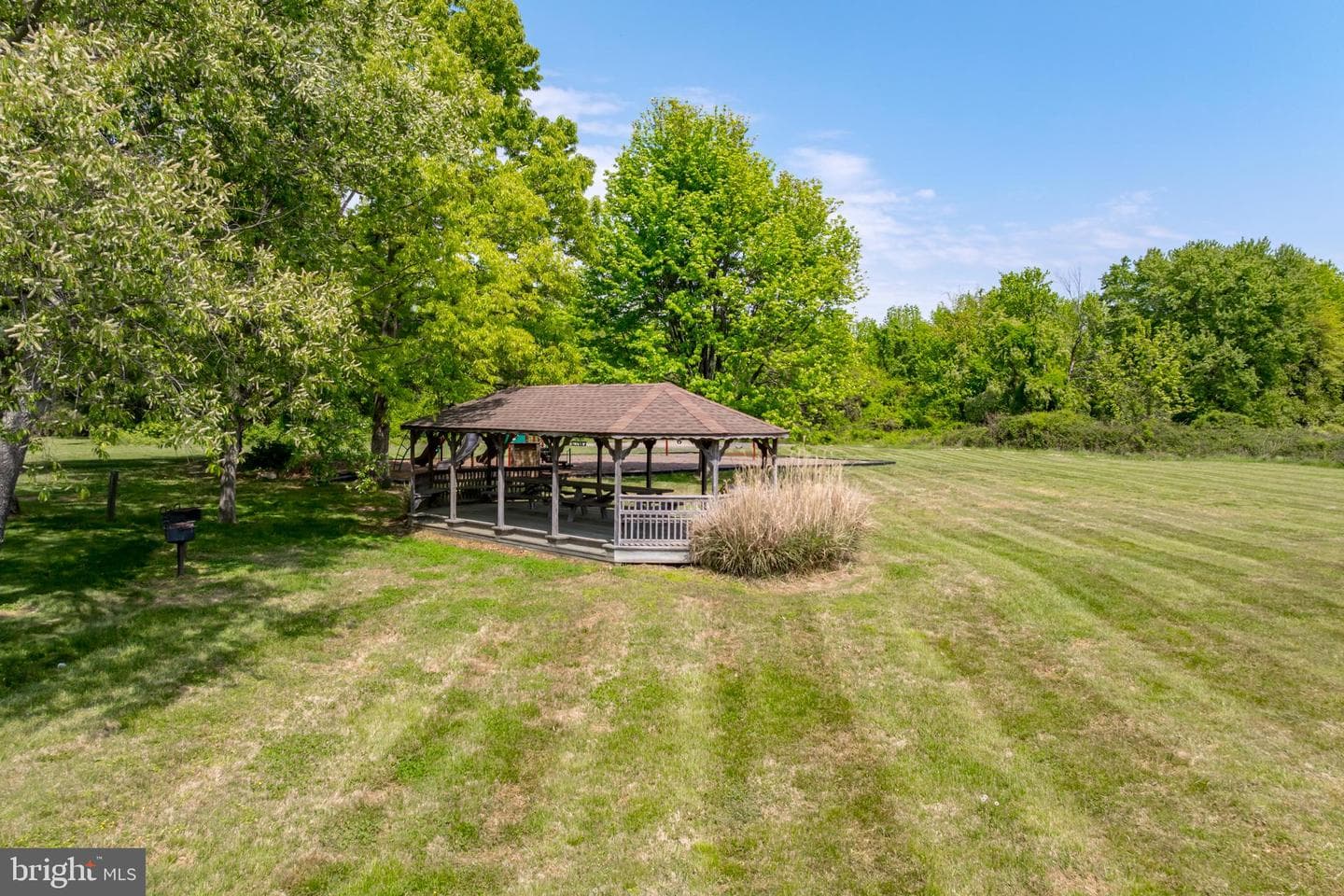 410 5 Farms Drive photo 69