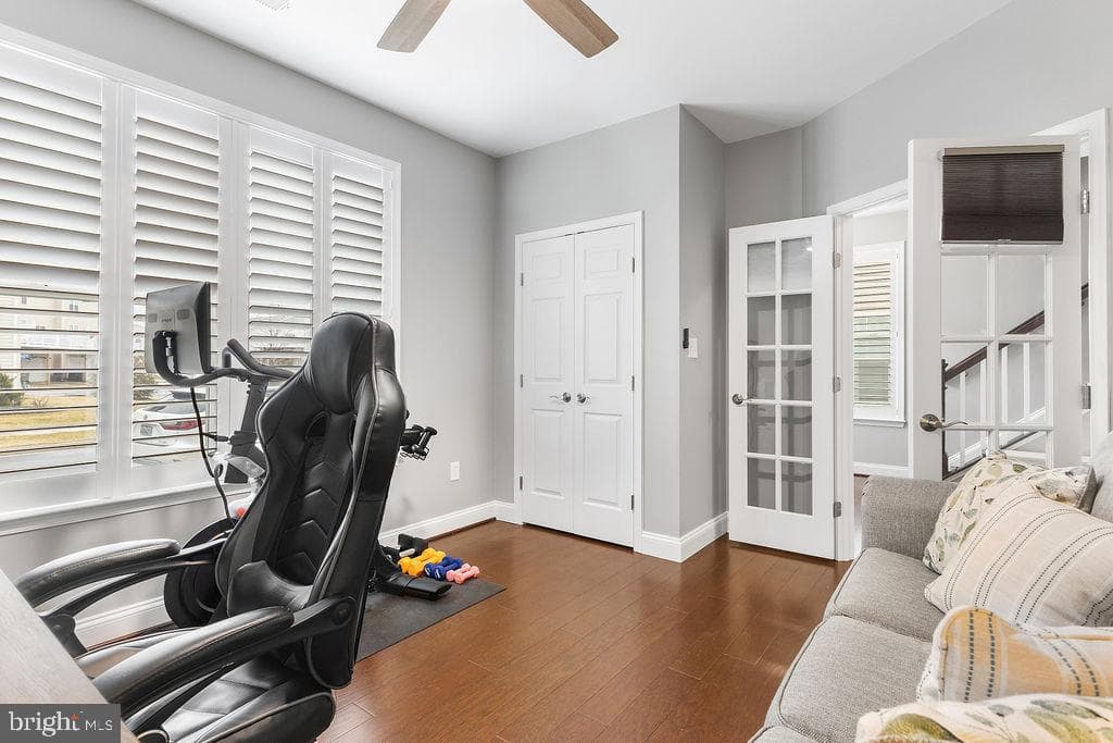 252 Mikes Way photo 8