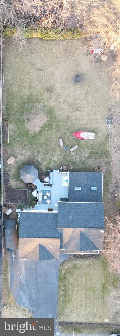 906 Petinot Place photo 43