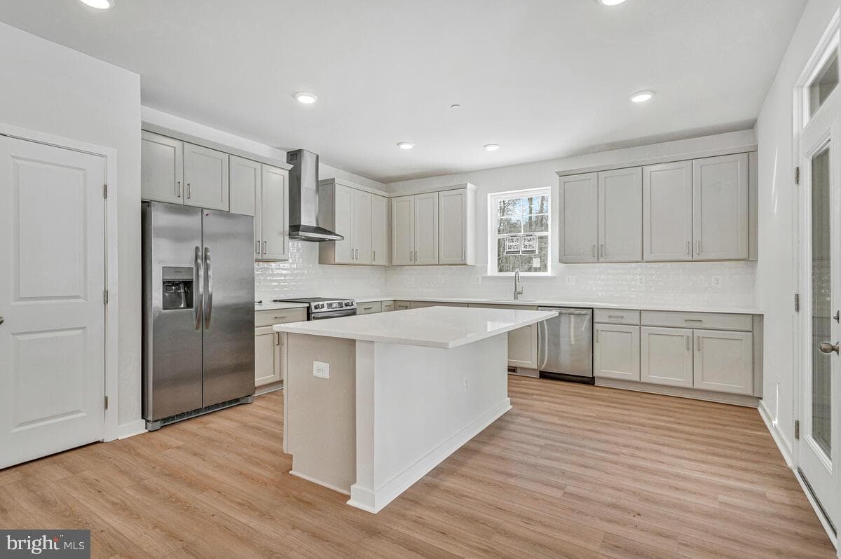 313 Columbia Lane photo 17