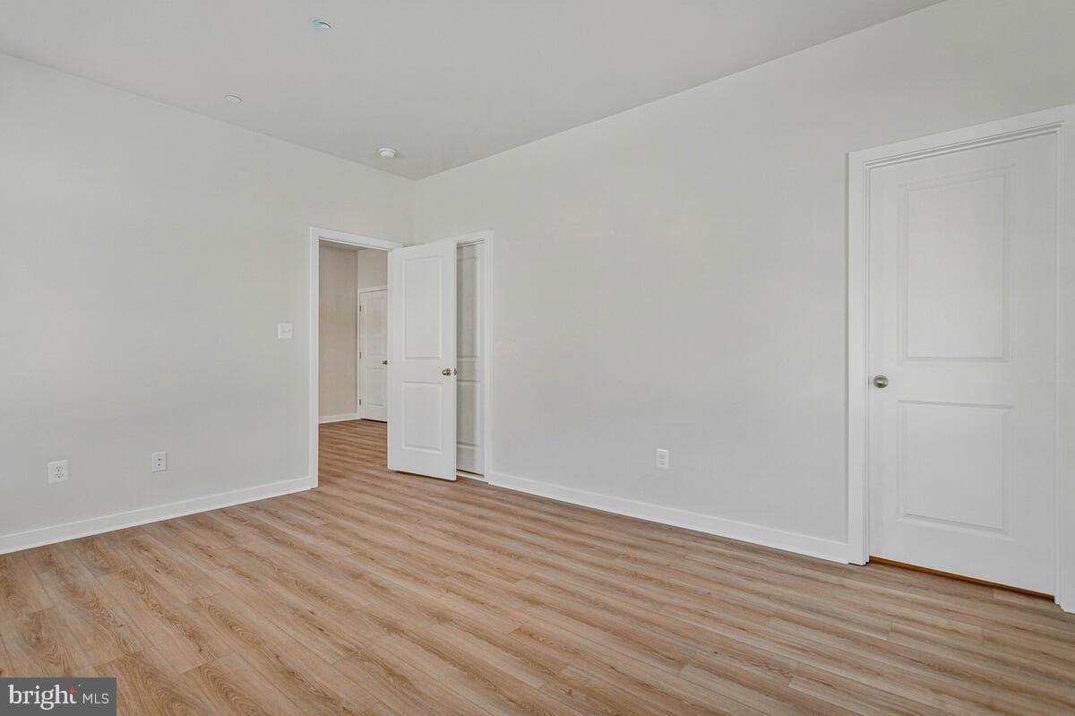 313 Columbia Lane photo 36