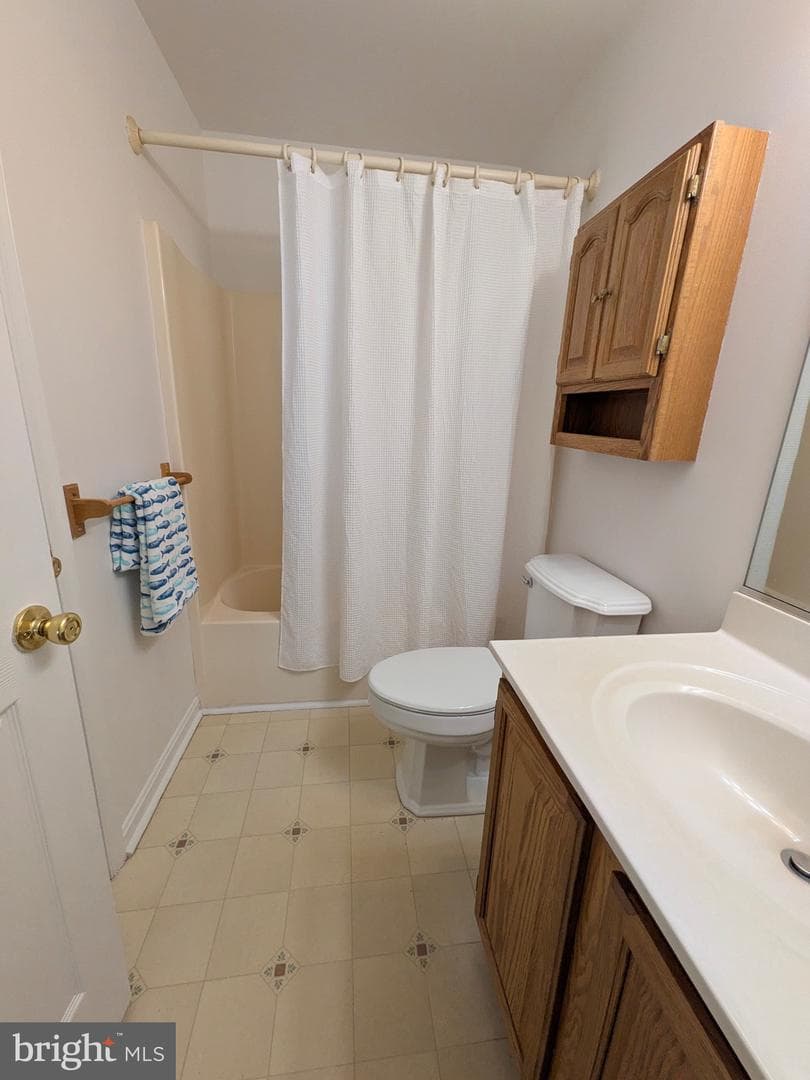 931 Petinot Place photo 16