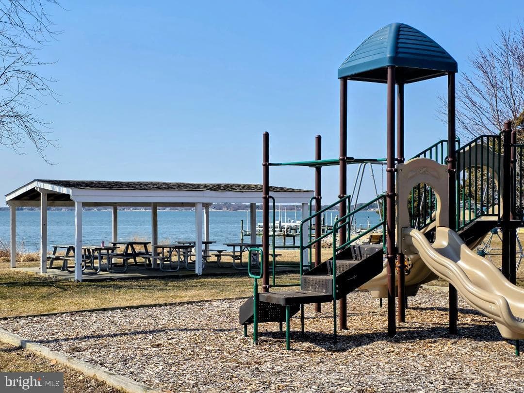 1905 Bayside Drive photo 25