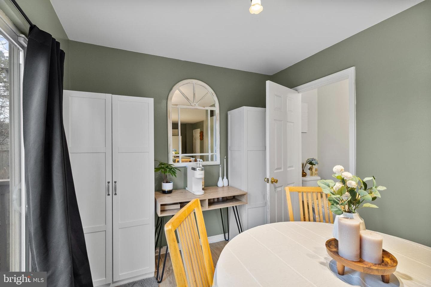 110 Holton Street photo 13