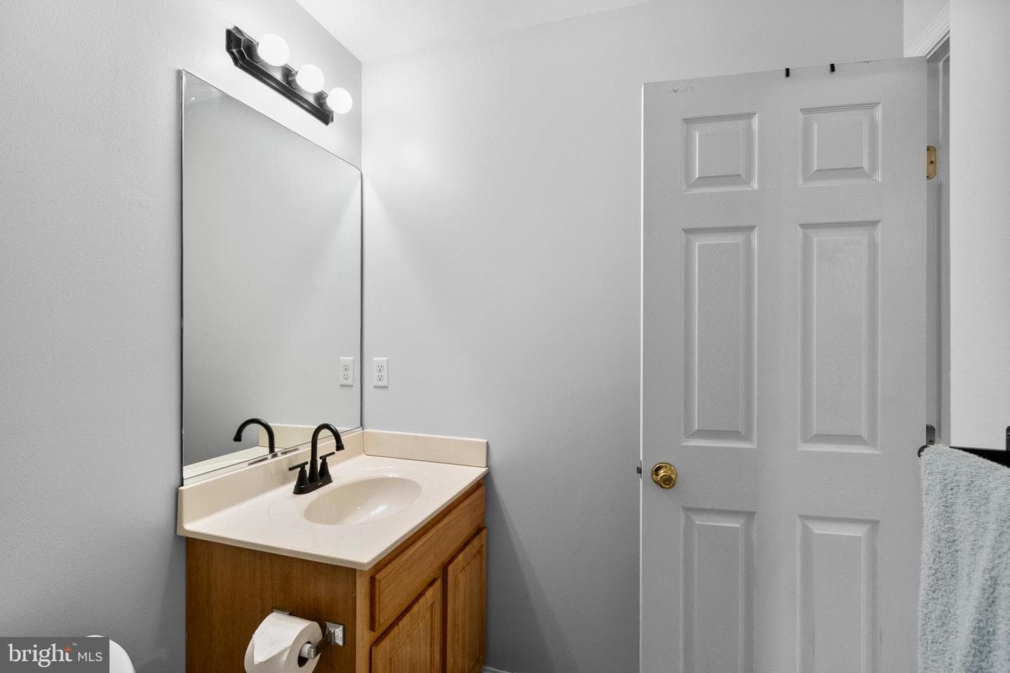 110 Holton Street photo 27