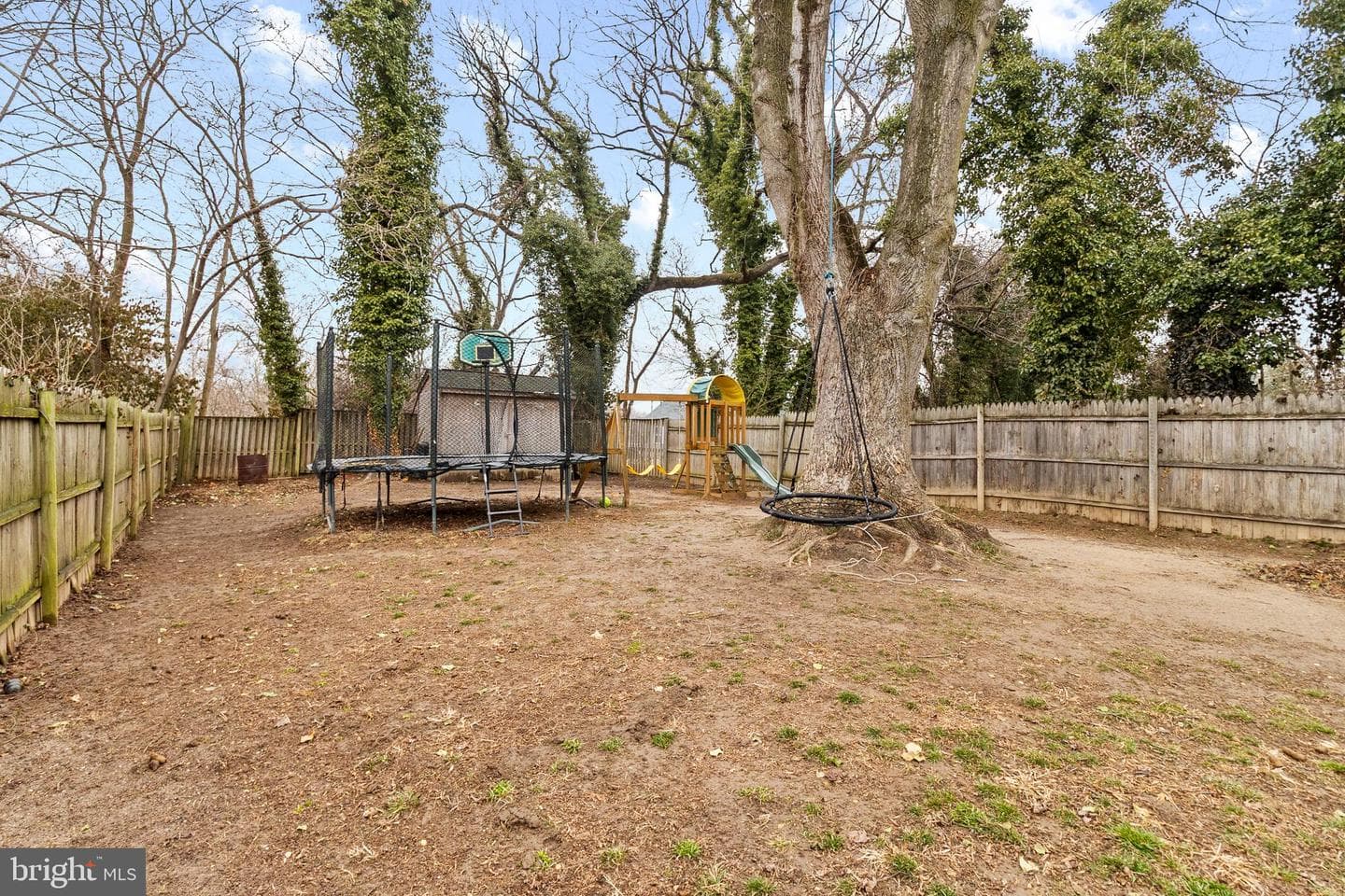 110 Holton Street photo 37