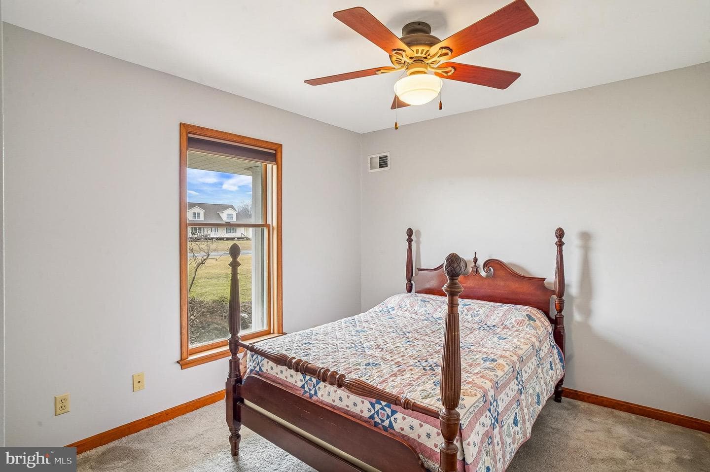 203 Wineland Way photo 32