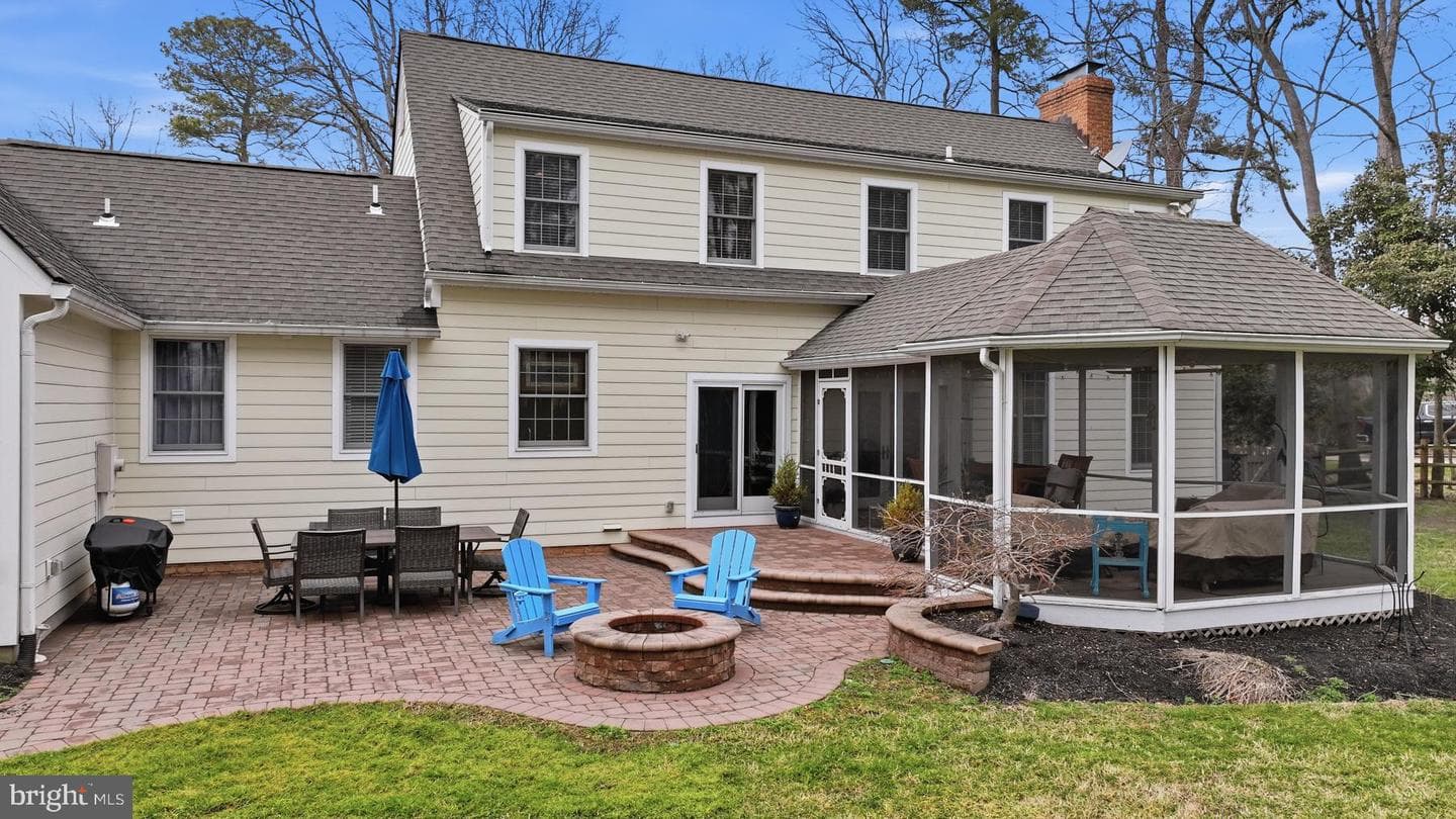 322 Prospect Bay Drive W photo 5