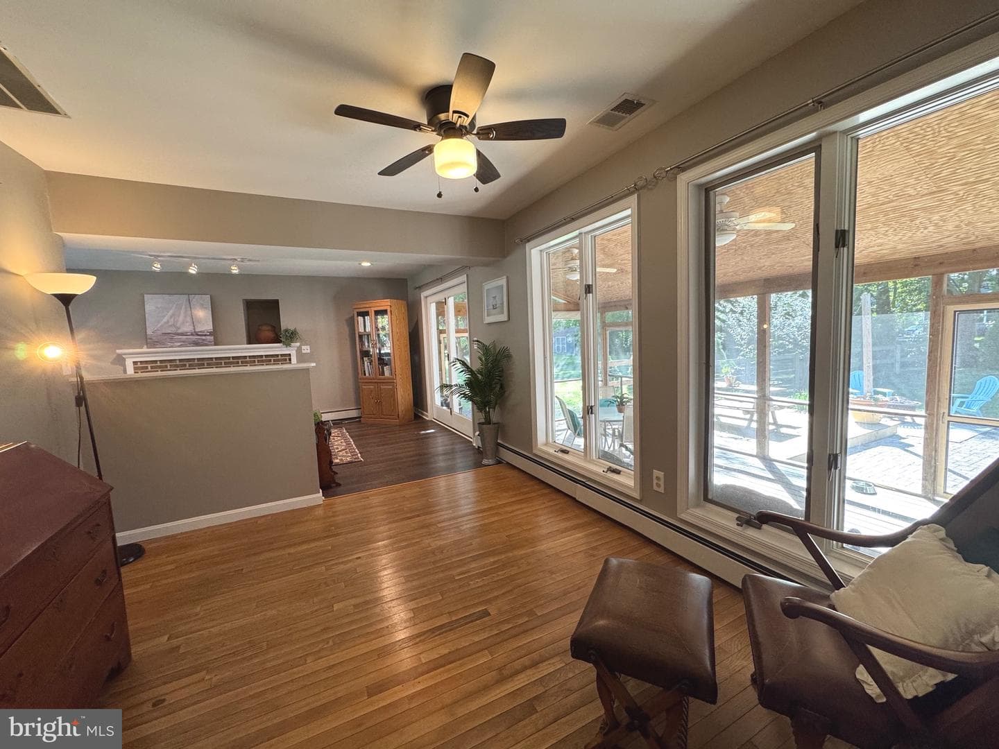 211 Queen Anne Road photo 16