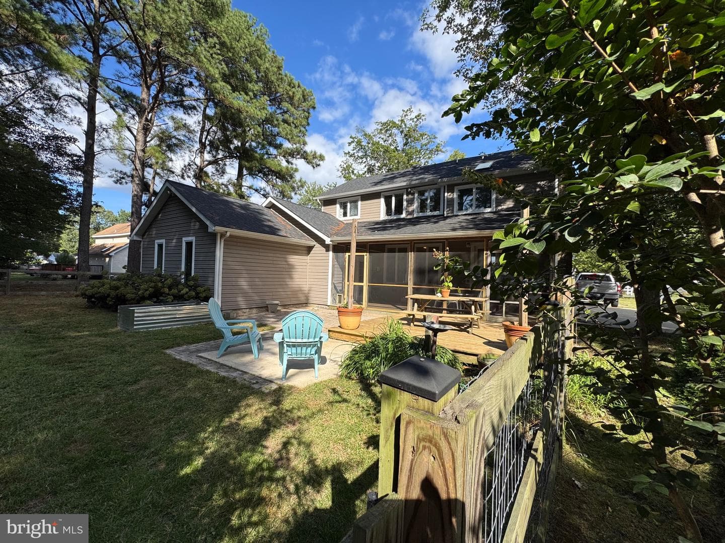 211 Queen Anne Road photo 52