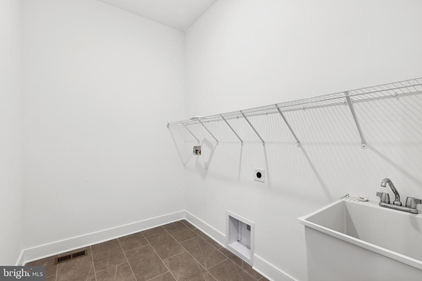 121 Kinglet Court photo 16