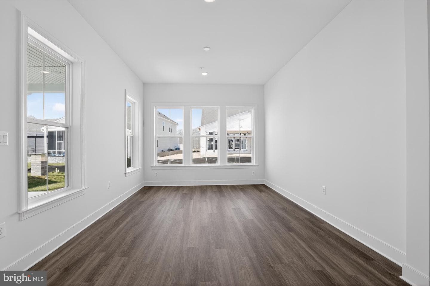 539 Warbler Way photo 15