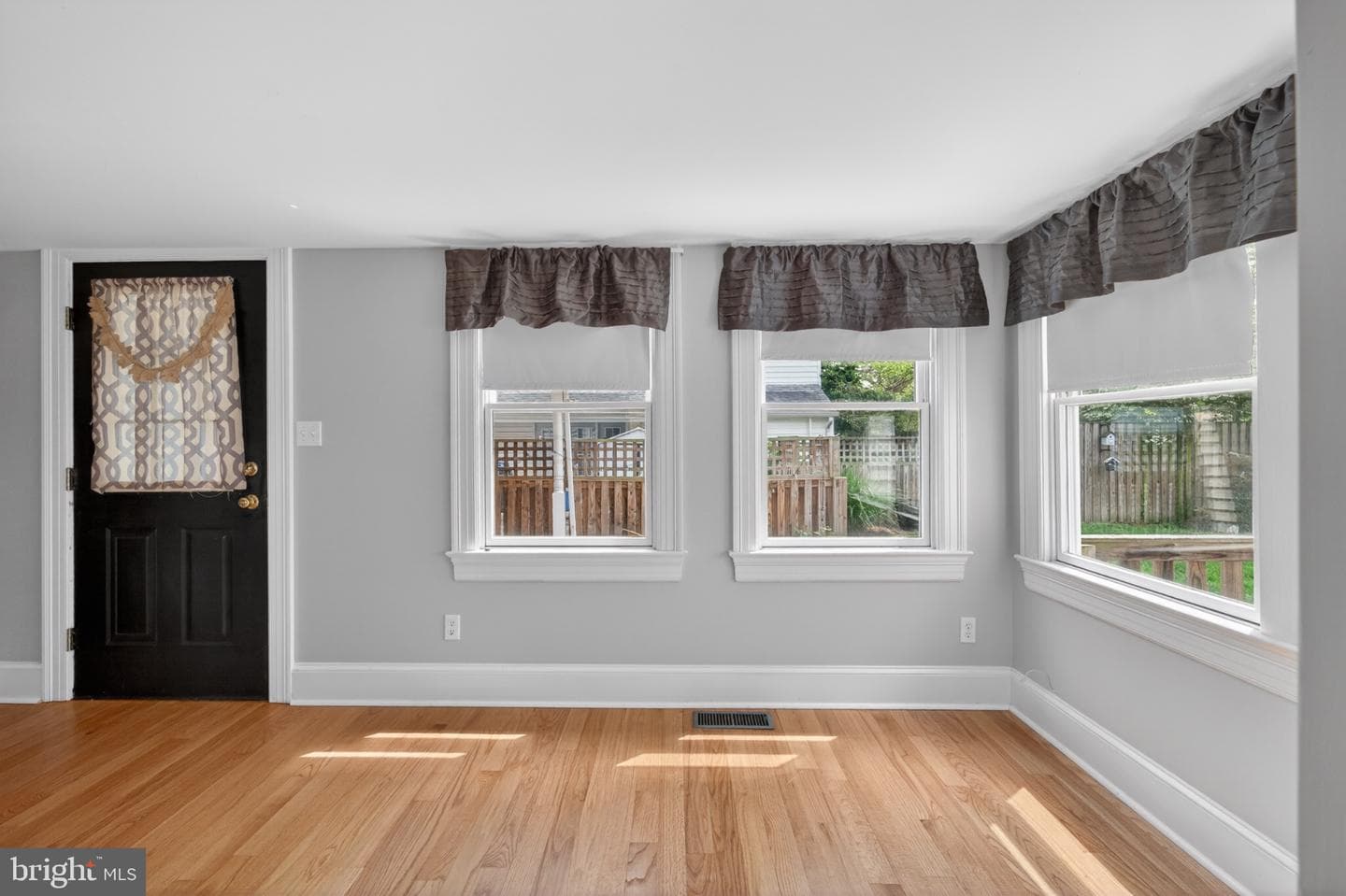 104 Kidwell Avenue photo 31