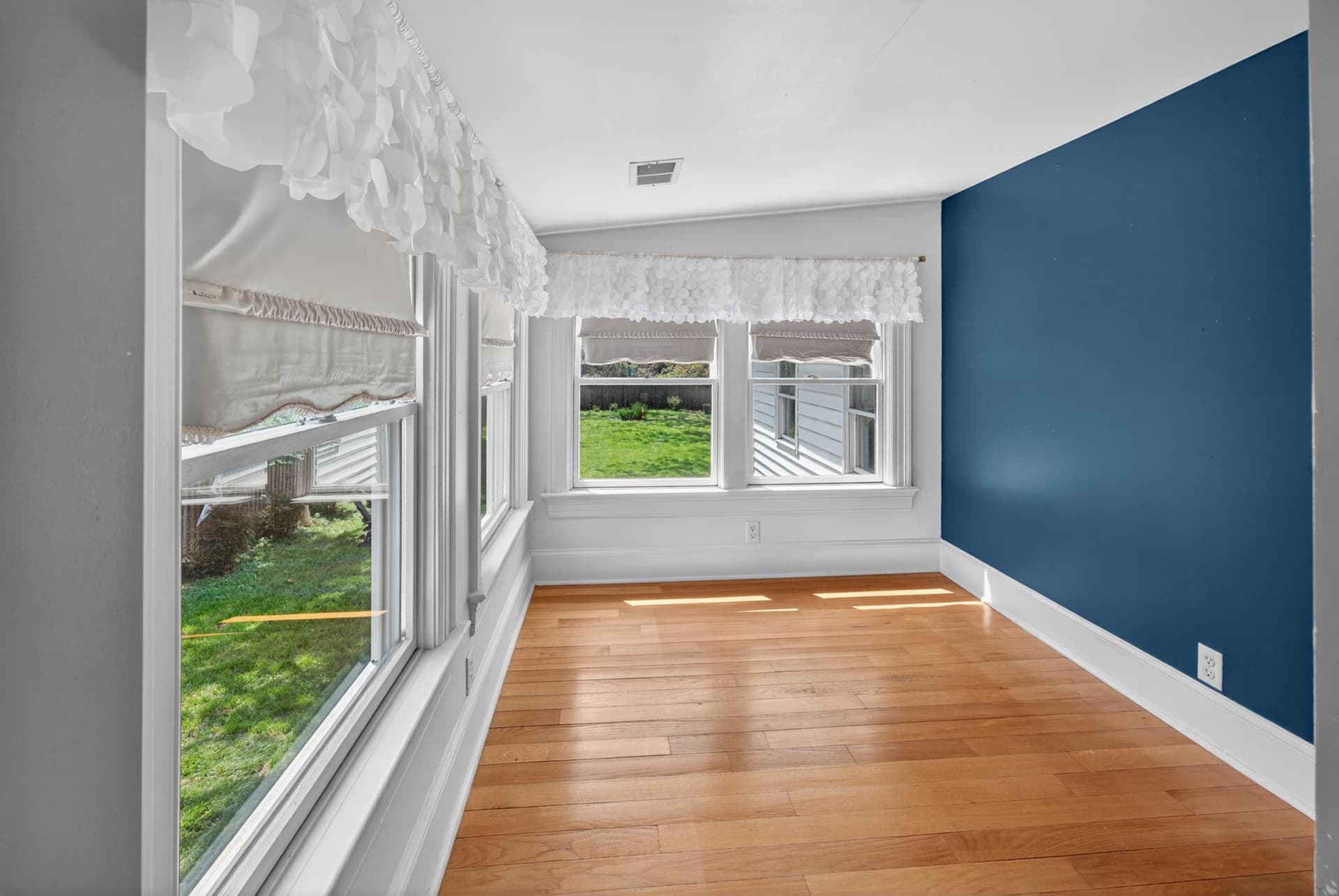 104 Kidwell Avenue photo 49