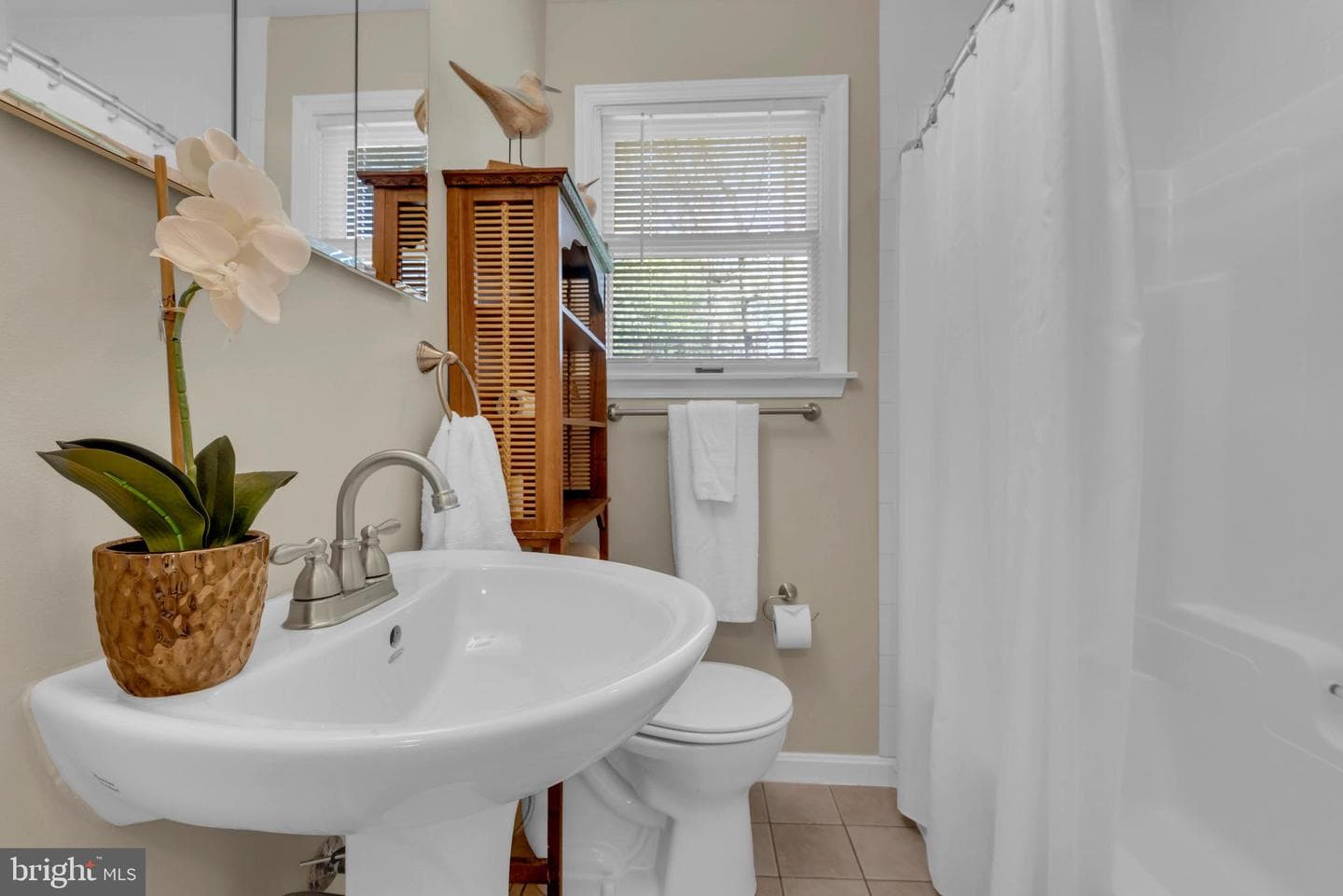 320 Mckay Road photo 26