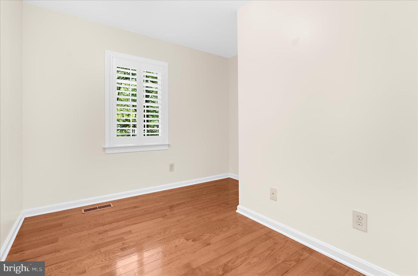 108 Gloucester Road photo 33