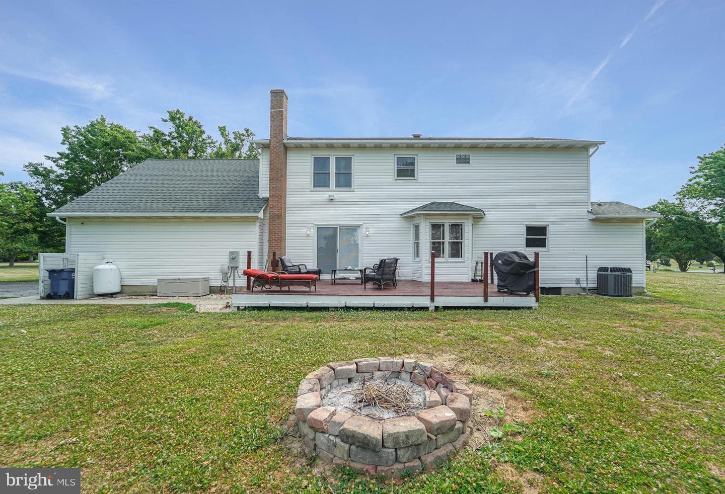 107 Chestnut Lane photo 10
