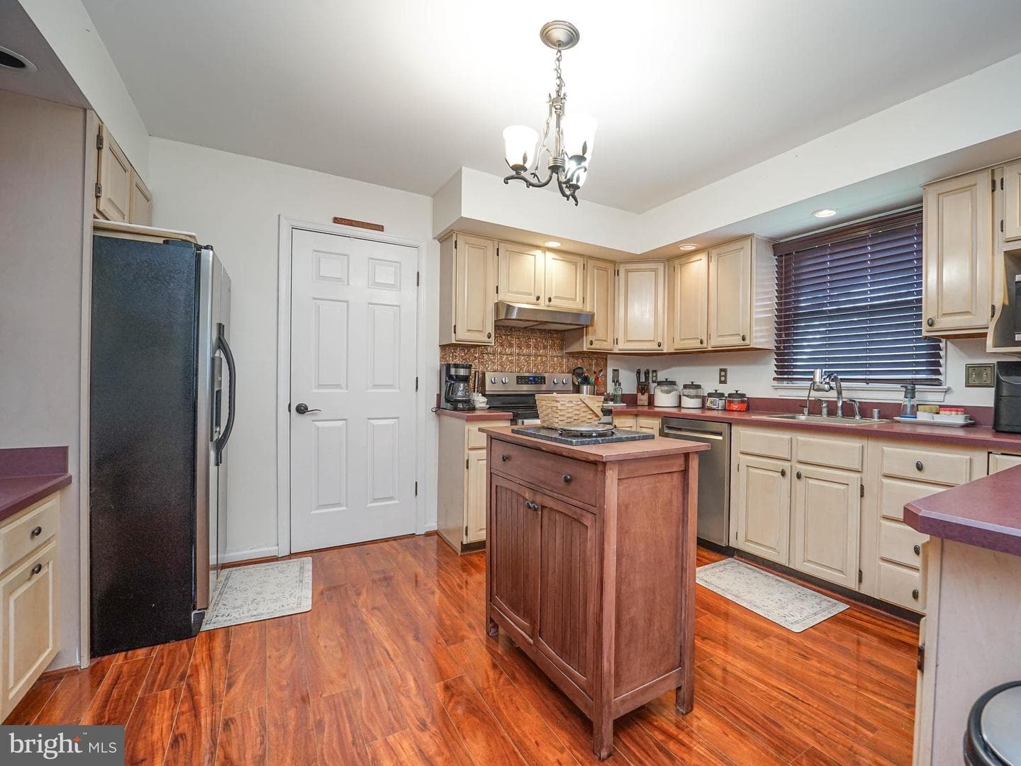 107 Chestnut Lane photo 33