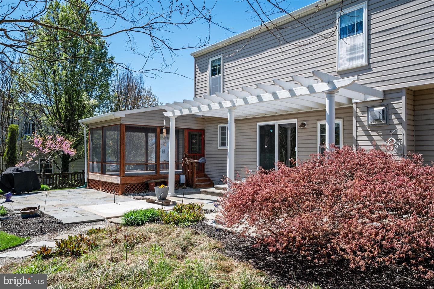 213 Edenderry Avenue photo 39