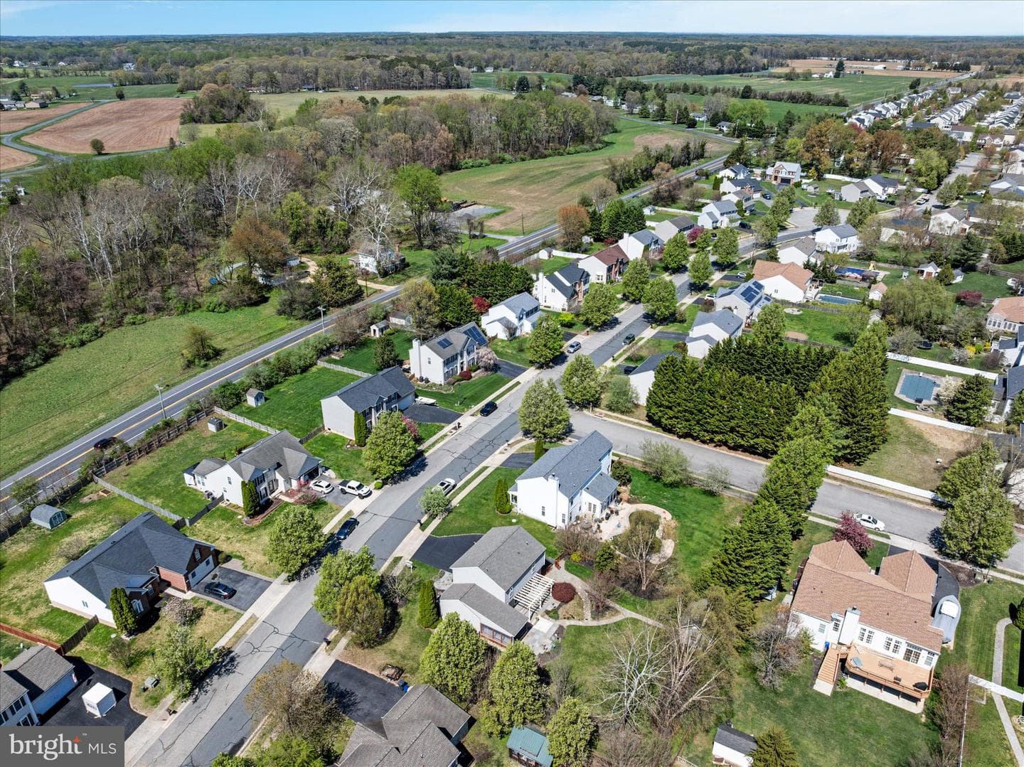 213 Edenderry Avenue photo 47