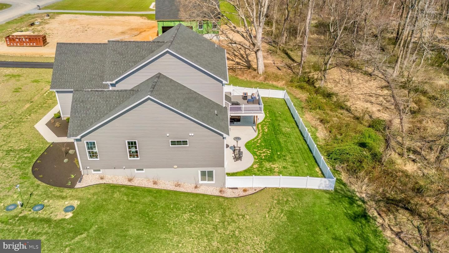 115 Thicket Court photo 14
