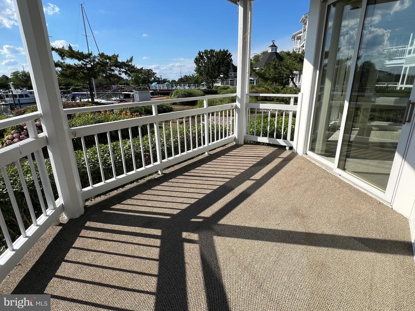 214 Oyster Cove Dr photo 18