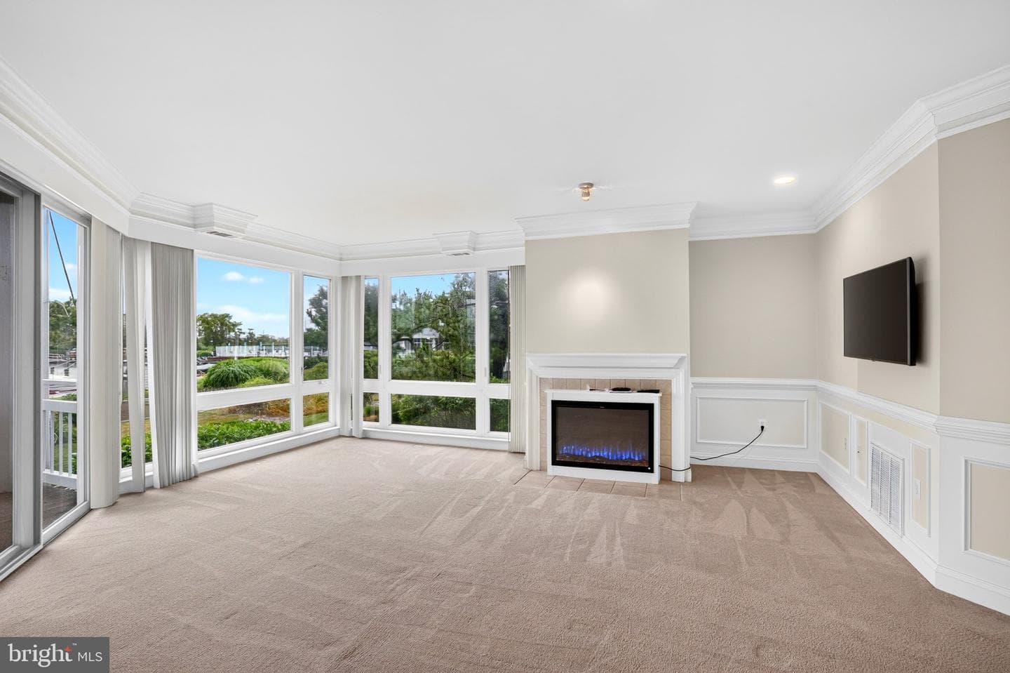 214 Oyster Cove Dr photo 7